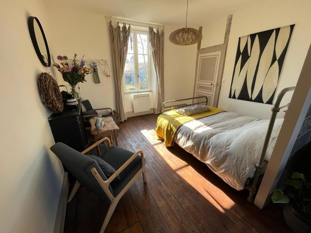 Le Brasseur Logements Saint-Caprais  Extérieur photo